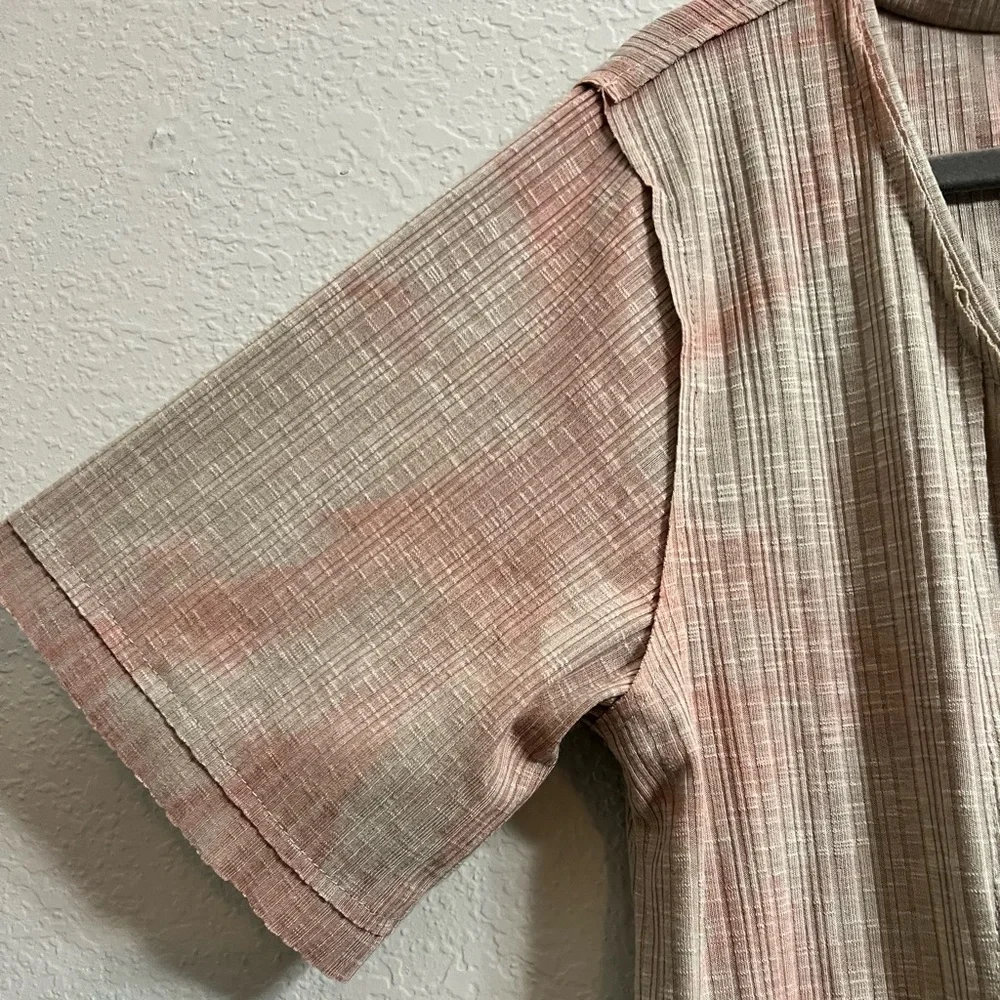 POL Women’s Ribbed Pink and Tan Tie Dye Short Sleeve Top with Button Details - Picture 4 of 8